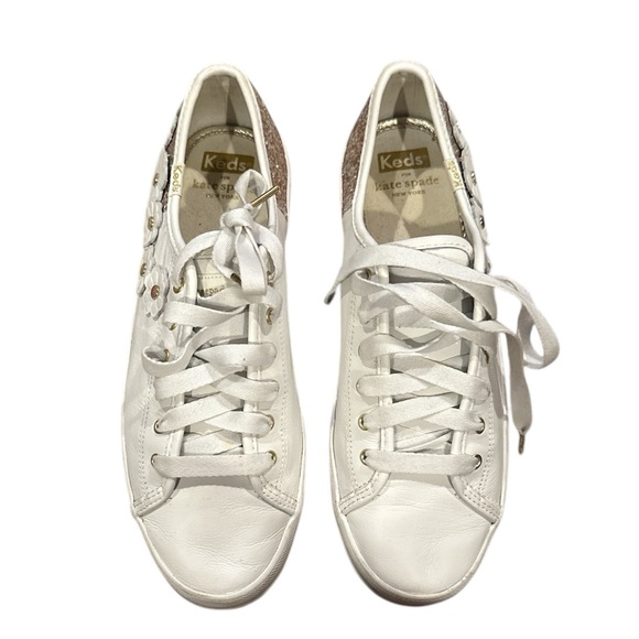 KATE SPADE KEDS COLLAB WHITE SEQUINED FLORAL APPLIQUÉ  DETAIL LACEUP SNEAKERS 9 - Picture 2 of 11